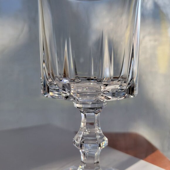 Set Of 6 Vintage Crystal Clear Wine Glasses With Elegant Stem Design - Picture 8 of 10